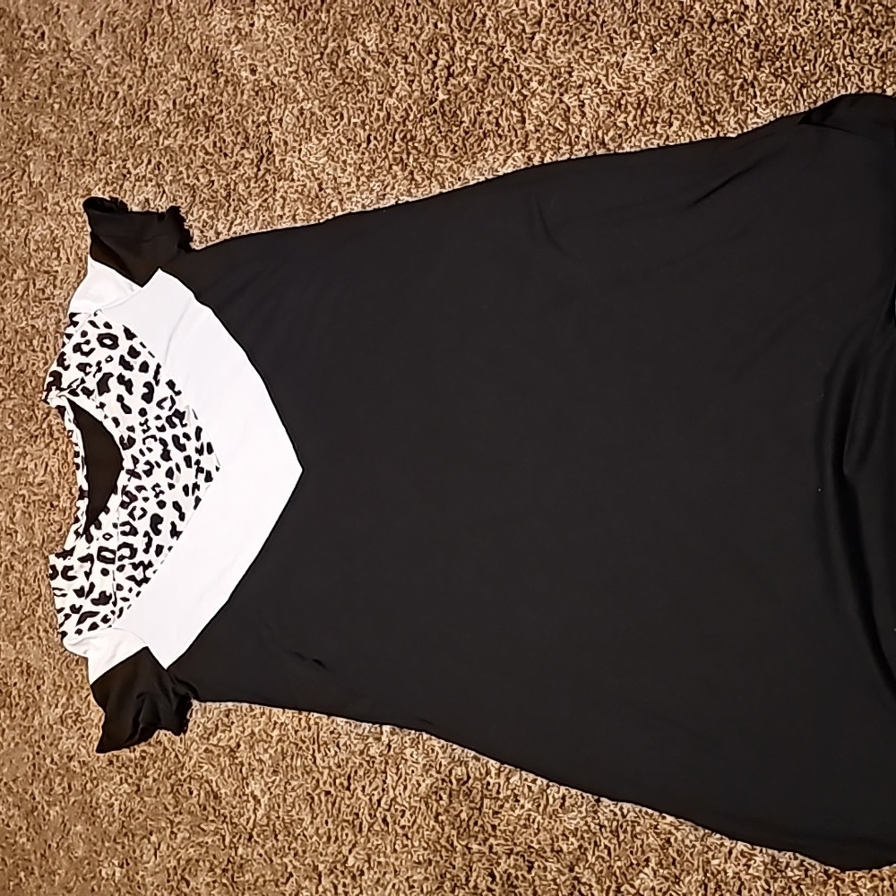 Boutique leopard maxi dress